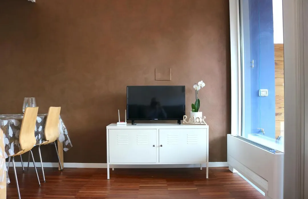 Design Loft - Via Adriano-1